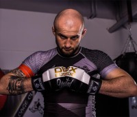 BUSHIDO Rękawice MMA / Krav Maga Sparingowe ARM-2011B UNDEFEATED