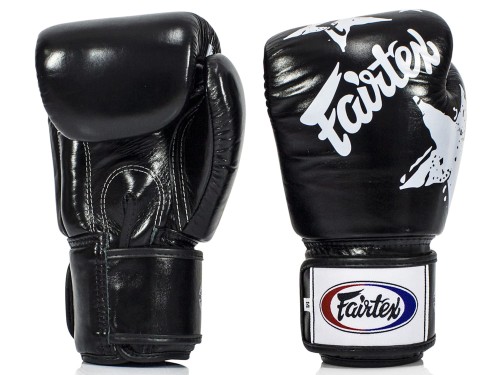 FAIRTEX Rękawice Bokserskie BGV1-N Nation Print Czarne