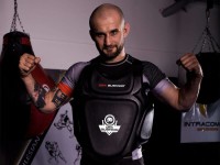 BUSHIDO Trenerski Ochraniacz Tułowia ARC-1500