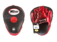 TWINS SPECIAL Łapy Trenera Profilowane PML-10 CLASSIC Czarno-Czerwone