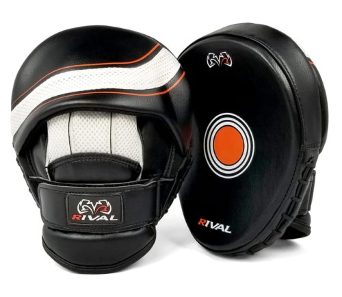 RIVAL Łapy Trenera Profilowane Małe RPM1 ULTRA Czarne