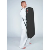 BELTOR Duża Tarcza na Szelkach TATSU do Karate Kyokushin Czarna 100 x 100 cm