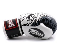TWINS SPECIAL Rękawice Bokserskie FBGVL3-50 Wolf Czarno-Białe