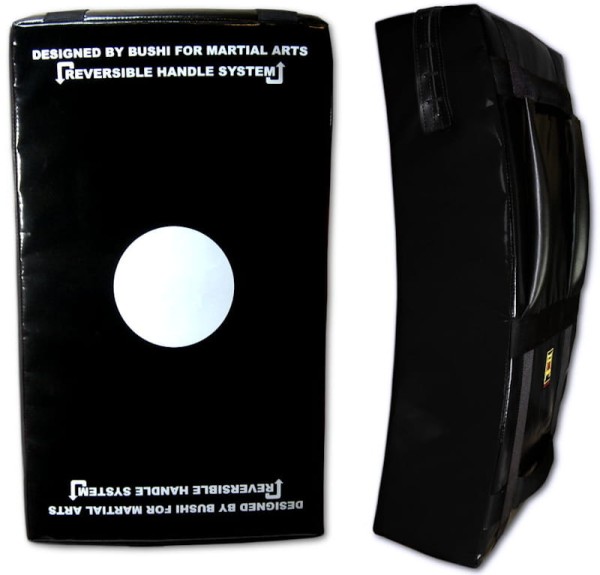 BUSHI Tarcza do Kopnięć Profilowana z Kółkiem Czarna 50 x 30 cm