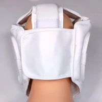 TOP FIGHTER Kask Karate / Krav Maga z Kratą Metalową Biały